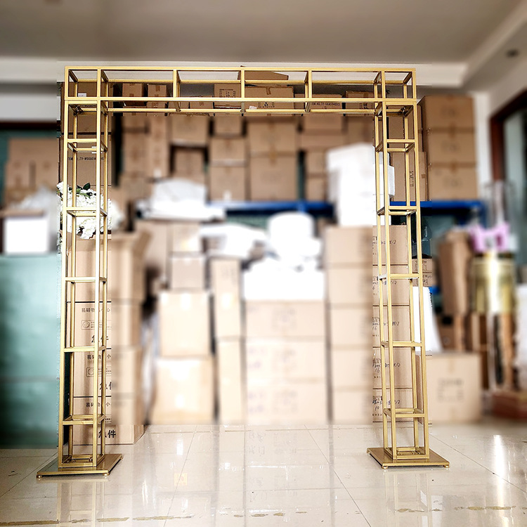 13703932159_1410607139